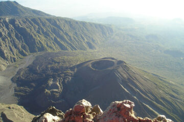 1 Day Hiking Mount Meru Climbing Arusha National Park