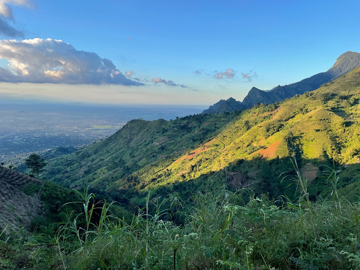Day Trip Hiking to Uluguru Mountains & Choma Waterfalls