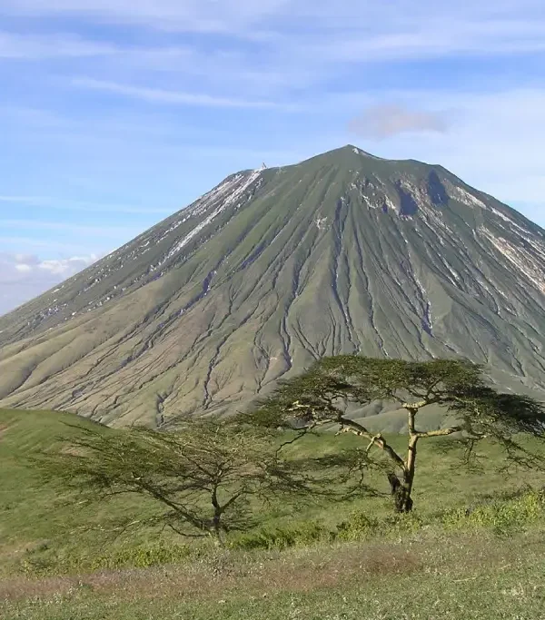 2 Days Oldonyo Lengai combined with Lake Natron