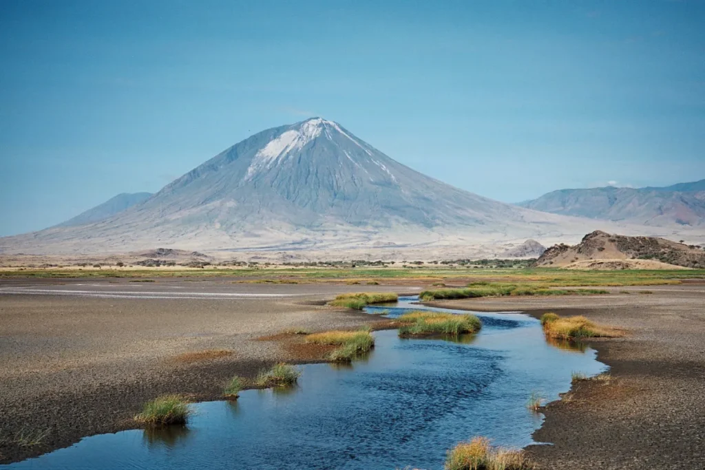 Mount-Oldoinyo-Lengai-Trek