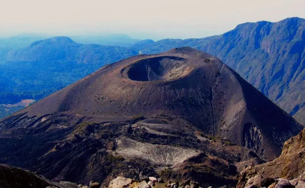 Best Nature Photography Spots on Mount Meru