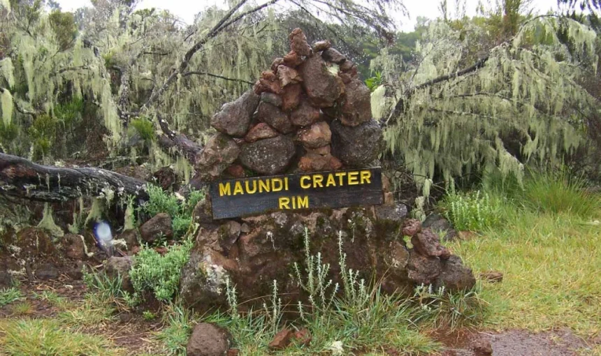 Maundi Crater scenic viewpoint